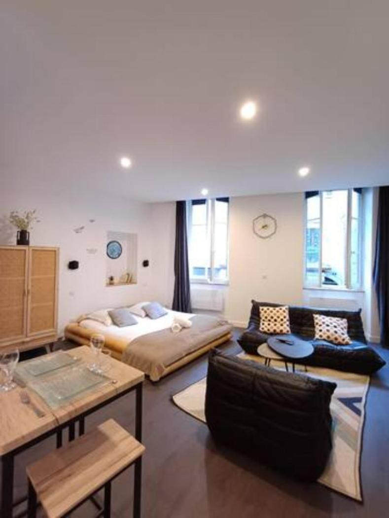 Le Sainte Claire - Majord'Home Annecy Centre ภายนอก รูปภาพ
